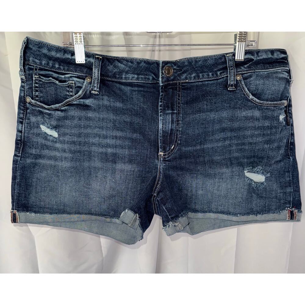 Silver Jeans Suki Shorts Women’s size 36 plus size 16